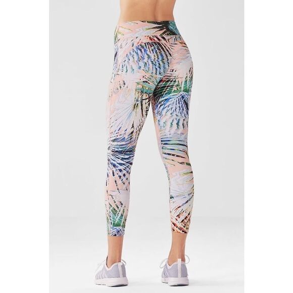 Fabletics Mid-Rise PureLuxe Capri Marbella Print - Plus Size: 1X - Picture 9 of 9